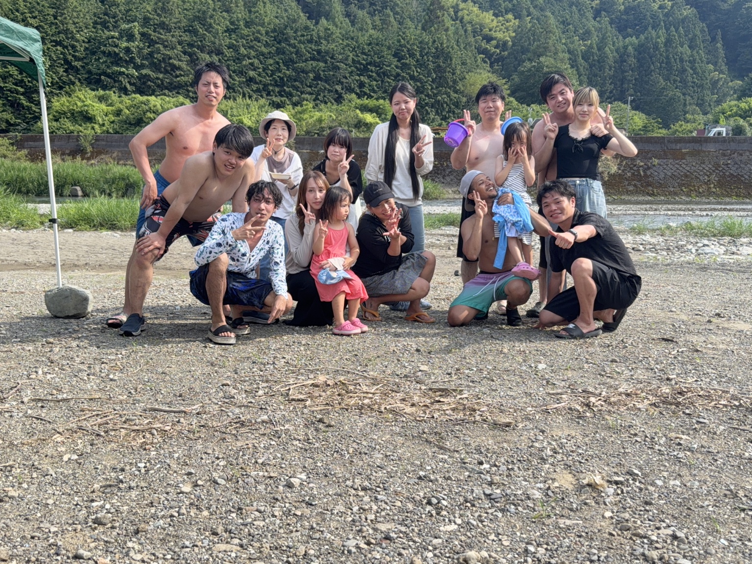 川辺で行ったC&C夏のBBQ